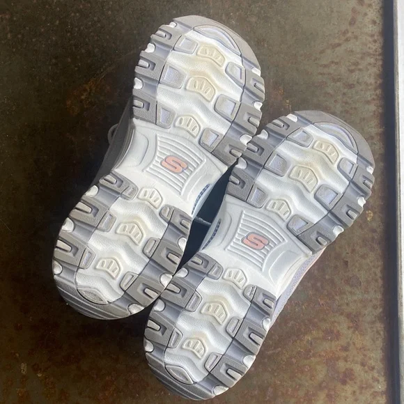 Skechers D’Lites Air Cooled Memory Foam Women's Athletic Shoes. LtBlue&Pink. US8 - Picture 9 of 14